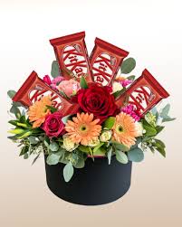 Envio y venta de flores ,rosas, plantas,arreglos florales ,regalos y desayunos a domicilio con delivery gratis en la Ciudad Autonoma de Buenos Aires y con costo de env�o en localidades del Gran Buenos Aires asi como delivery de flores y plantas a trav�s de florerias asociadas en todas las provincias de la Argentina, Buenos Aires, la Pampa, Tucuman, La Rioja, R�o Negro, Entre Rios, Corrientes, Misiones, Neuquen, Chubut, Tierra del Fuego, Santa Cruz, San Luis, Mendoza, Cordoba, Jujuy, Formosa, Santiago del Estero, Salta, Chaco, Catamarca ,San Juan, y ademas realizamos el delivery de flores ,coronas,palmas , plantas y regalos a todas las ciudades de Argentina, Mar del Plata, C�rdoba, Buenos Aires, con cargo en Santa Rosa, La Plata, Bella Vista, Neuquen, Pilar, Paran�, Posadas, Resistencia, Cipolleti y mas de 300 ciudades y localidades en todo el territorio de nuestro pa�s, asi como tambien tenemos la posibilidad de enviar flores a casi todo el mundo en cuestion de horas